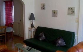 Apparemment F3 Centre De Mirecourt